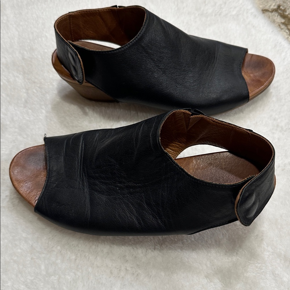 Bueno leather heels